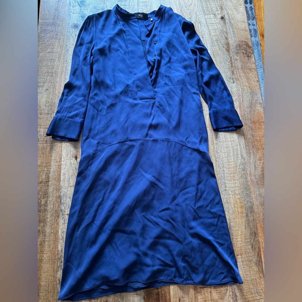 Calvin Klein Collection 95% silk 5 % elastane Made in Italy Navy Blue Dress EUC - Picture 1 of 7